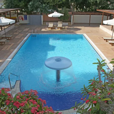 Bay Aparthotel 3*